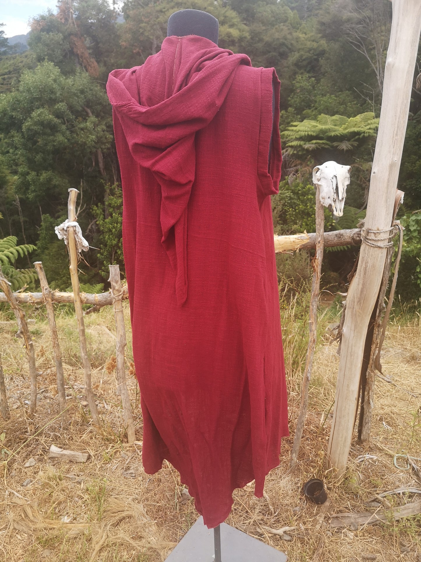 Pixie Cloak - Pohutukawa