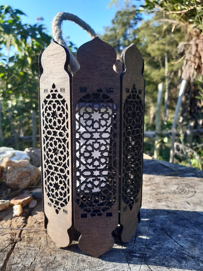 Solar rechargeable Wooden Lantern - Flame Effect