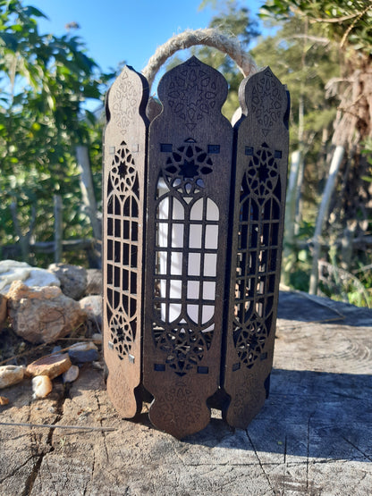 Solar rechargeable Wooden Lantern - Flame Effect