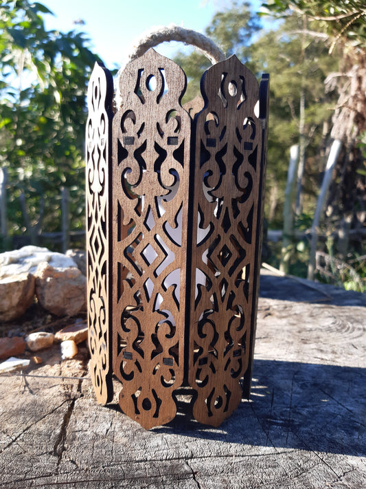 Solar rechargeable Wooden Lantern - Flame Effect